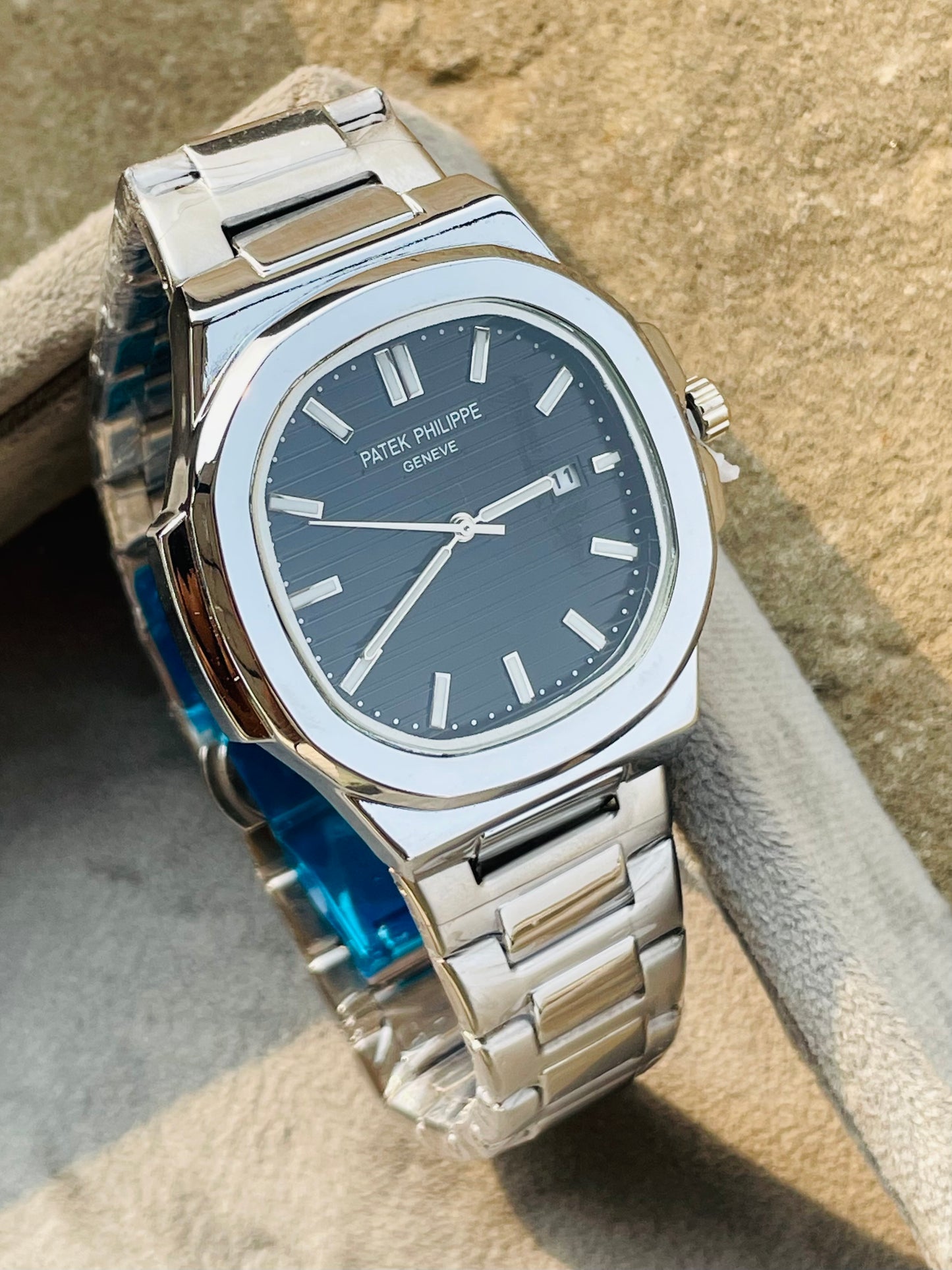 PAT Black Dial with Silver Chain Watch ⌚️