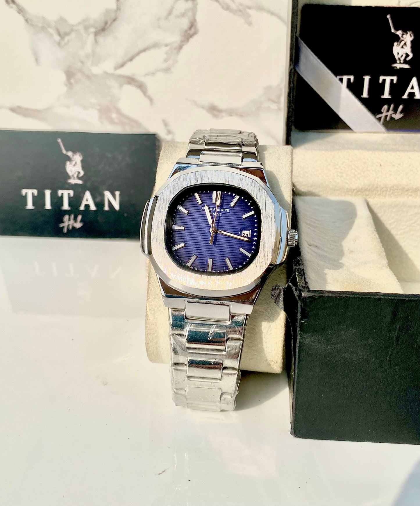 Premium Deep Blue Pat Silver Chain Watch ⌚️