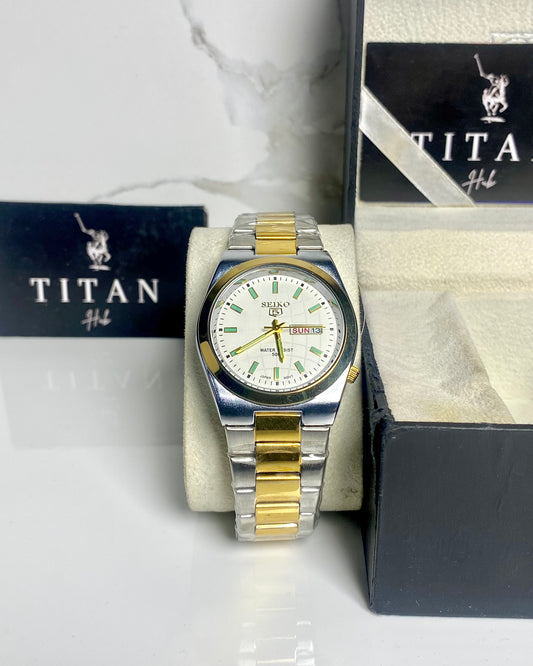 Classic white dial SilverXGold chain watch