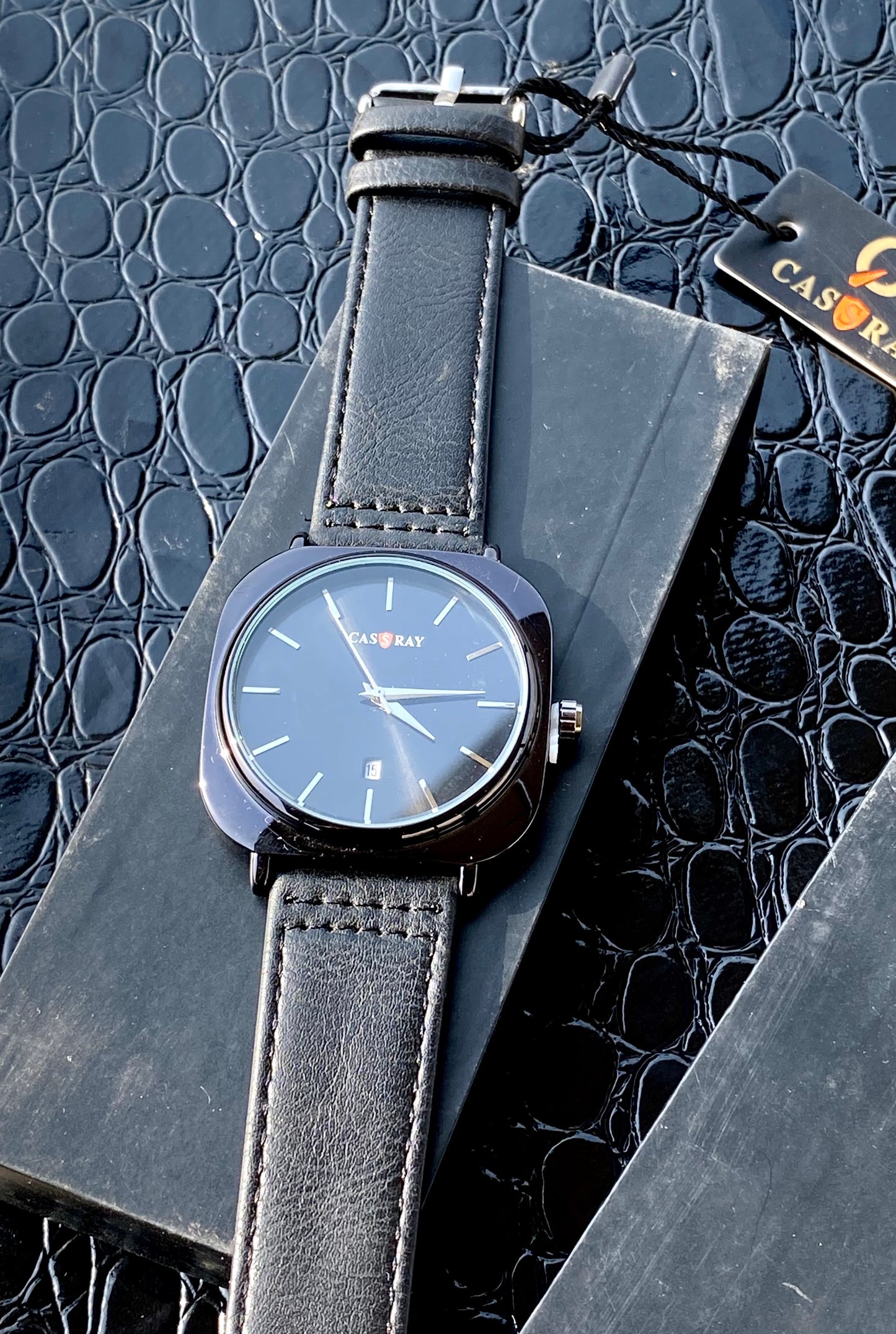 Premium black dial black leather strap watch